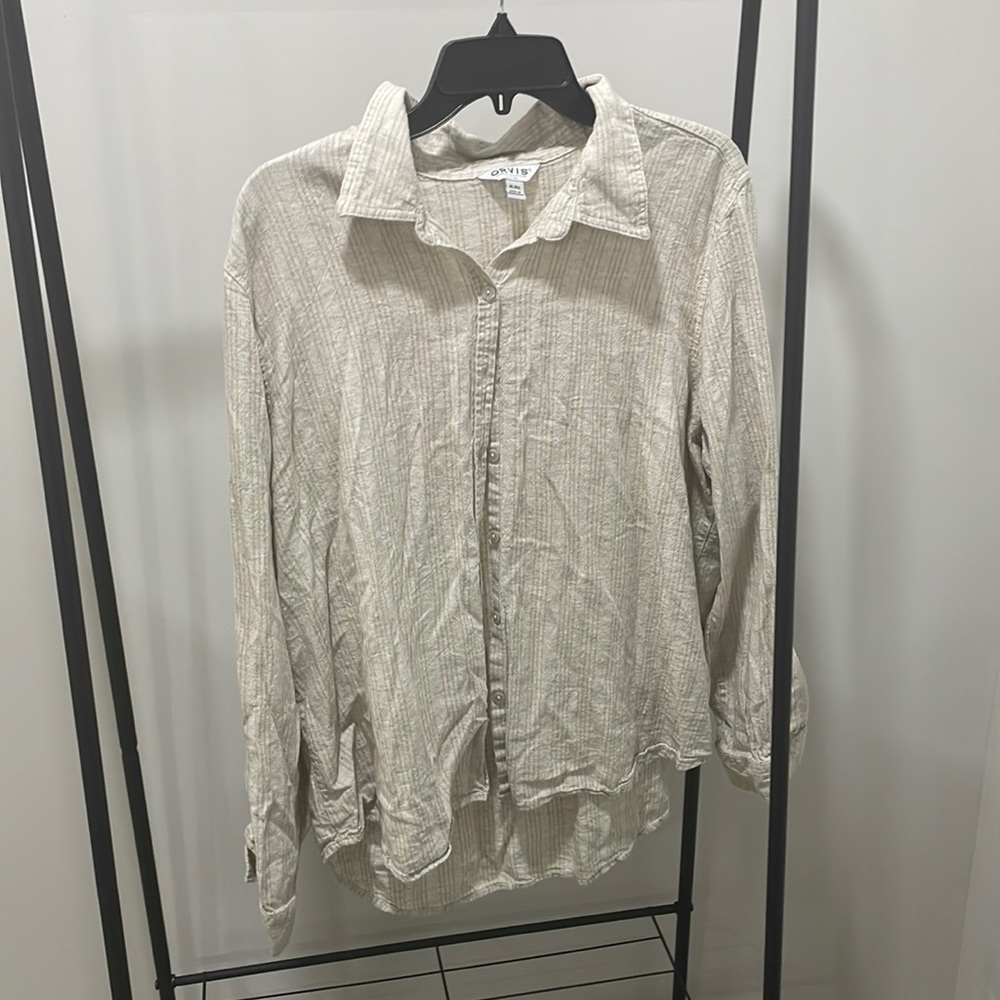 Comfortable button up - Picture 2 of 2